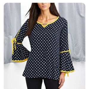 EST 1946 Polka Dot Top M flare sleeves blue yellow